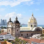 Apartamento con Piscina para Familias en Cielo Mar Cartagena